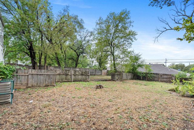 1535-1537 N Holyoke Ave, Wichita, KS 67208