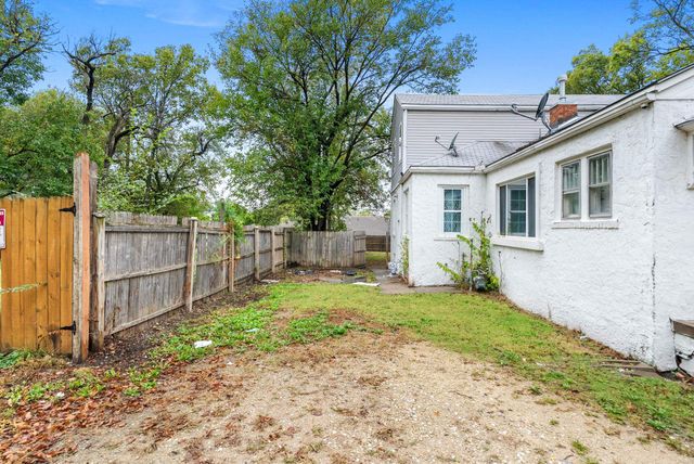 1535-1537 N Holyoke Ave, Wichita, KS 67208