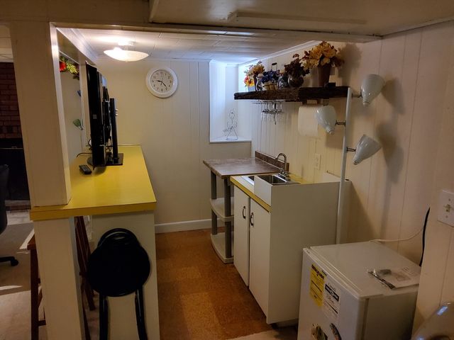 1696 Liberty St, Braintree, MA 02184