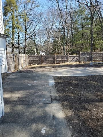 1696 Liberty St, Braintree, MA 02184