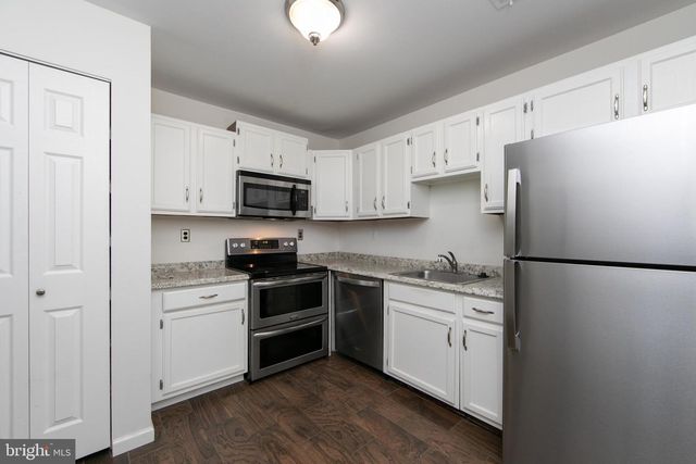 190 S HILL DR, Westampton, NJ 08060