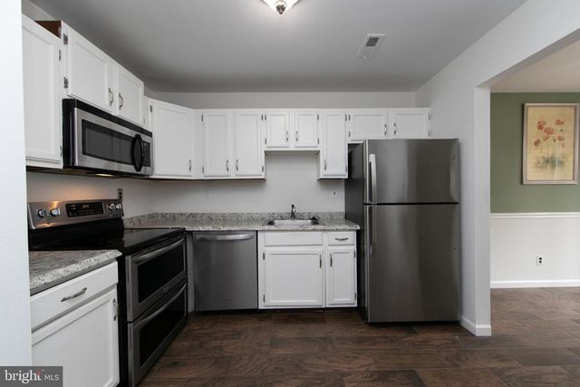 190 S HILL DR, Westampton, NJ 08060