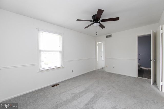 190 S HILL DR, Westampton, NJ 08060