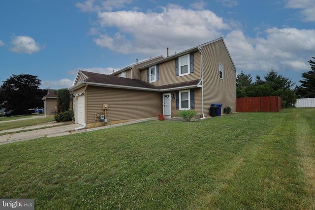 190 S HILL DR, Westampton, NJ 08060