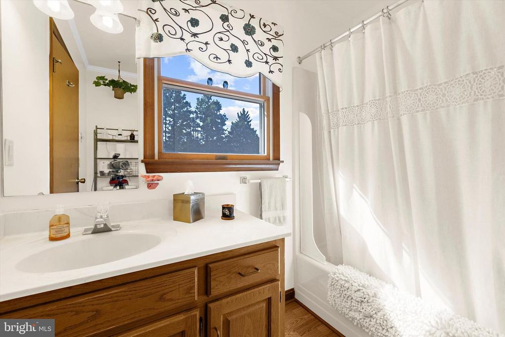 Image 11 of property listing at 7844 SHORE DR, Preston, MD 21655