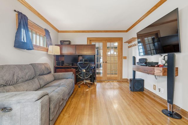 4051 6th Street NE, Columbia Heights, MN 55421