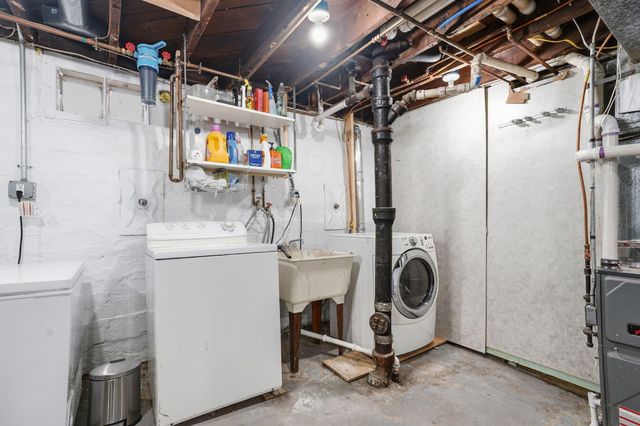 4051 6th Street NE, Columbia Heights, MN 55421