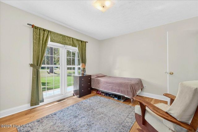 293 White Pine Road, Lake Waccamaw, NC 28450