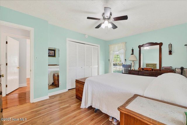 293 White Pine Road, Lake Waccamaw, NC 28450