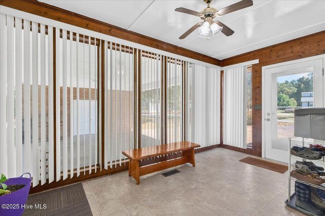 293 White Pine Road, Lake Waccamaw, NC 28450