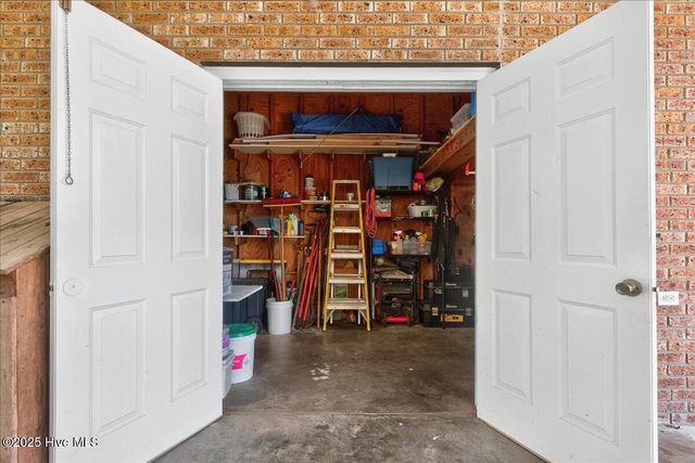 293 White Pine Road, Lake Waccamaw, NC 28450