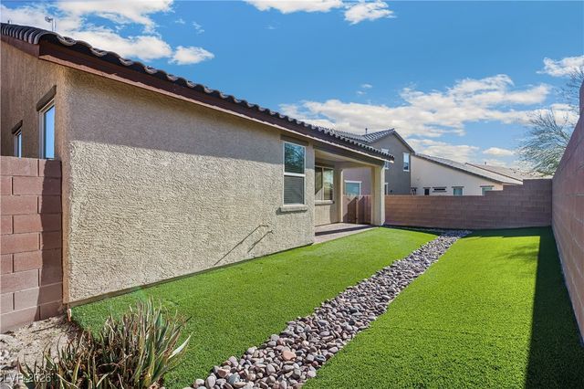 5845 Clear Haven Lane, North Las Vegas, NV 89081