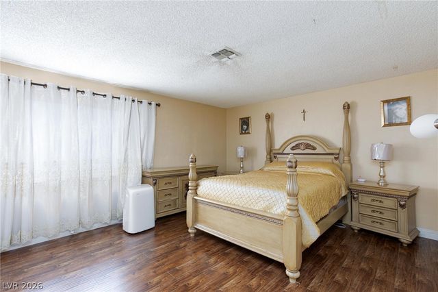 2201 Alia Court, Las Vegas, NV 89102