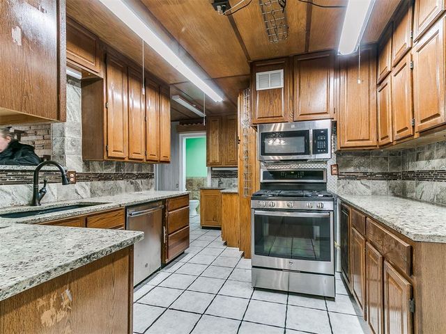 2515 N Drexel Boulevard, Oklahoma City, OK 73107