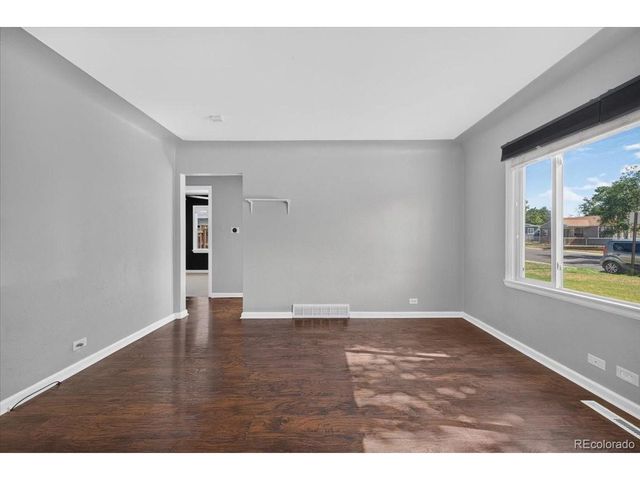 1255 S Winona Ct, Denver, CO 80219