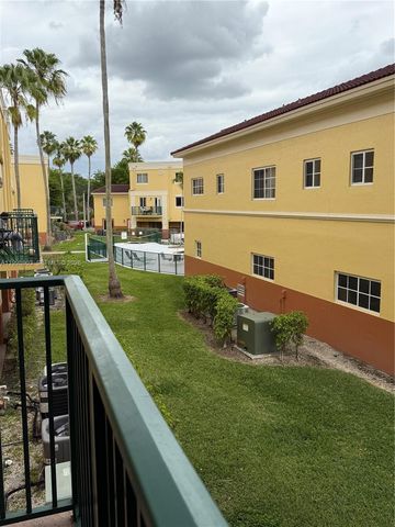 12605 SW 91st St 219, Miami, FL 33186