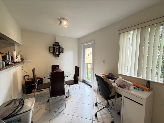 12605 SW 91st St 219, Miami, FL 33186