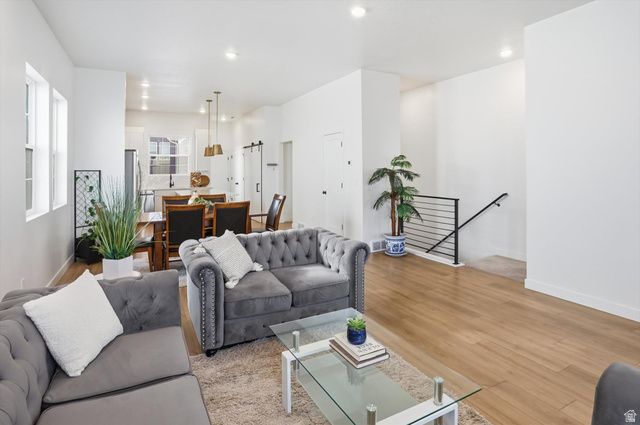 6149 W MOON VALLEY DRIVE DR, South Jordan, UT 84009