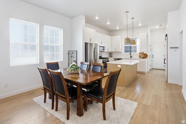 6149 W MOON VALLEY DRIVE DR, South Jordan, UT 84009