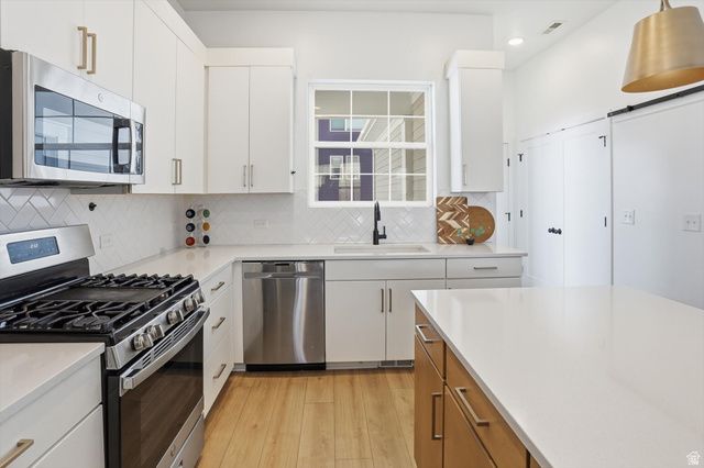 6149 W MOON VALLEY DRIVE DR, South Jordan, UT 84009