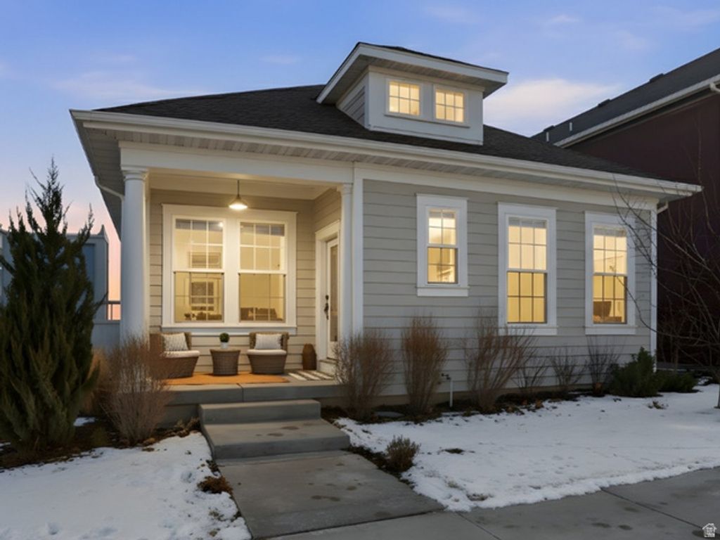 6149 W MOON VALLEY DRIVE DR, South Jordan, UT 84009