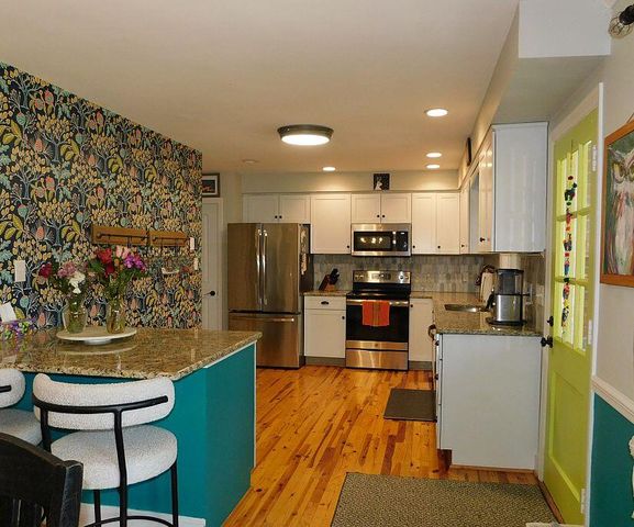 2007 Darlington RD, Roanoke, VA 24018