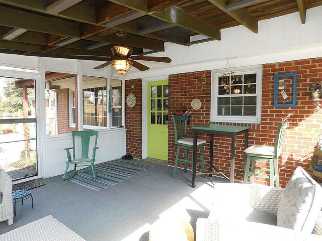 2007 Darlington RD, Roanoke, VA 24018