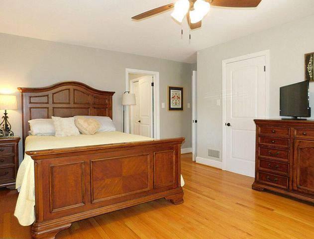 2007 Darlington RD, Roanoke, VA 24018