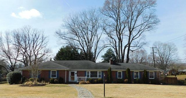 2007 Darlington RD, Roanoke, VA 24018