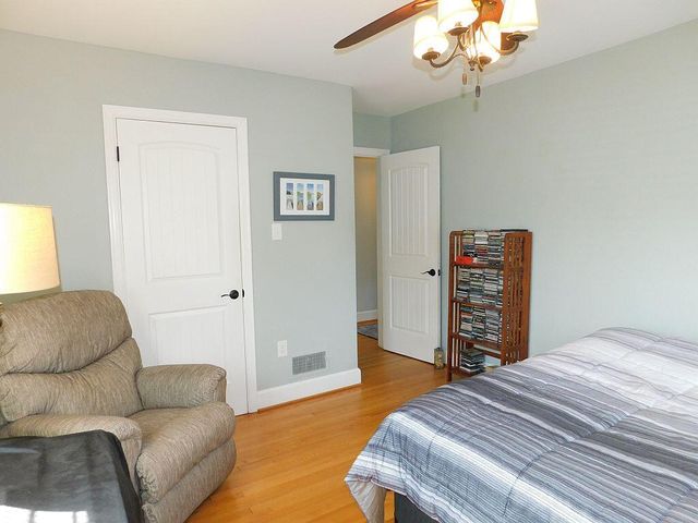 2007 Darlington RD, Roanoke, VA 24018