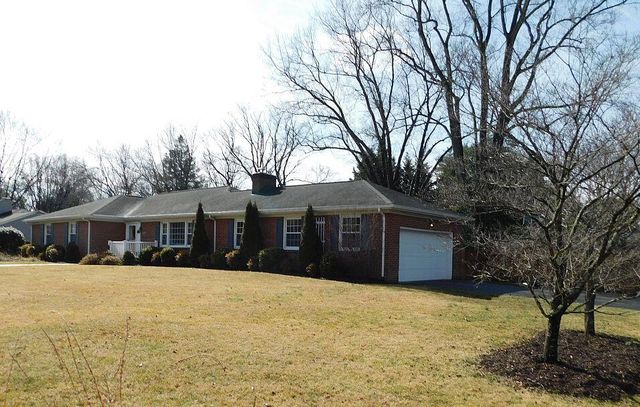 2007 Darlington RD, Roanoke, VA 24018