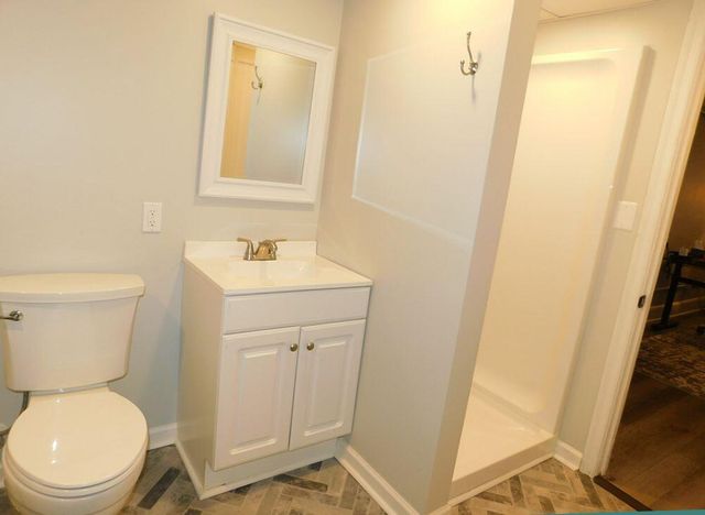 2007 Darlington RD, Roanoke, VA 24018