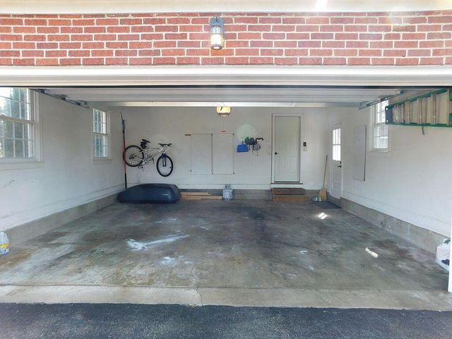 2007 Darlington RD, Roanoke, VA 24018