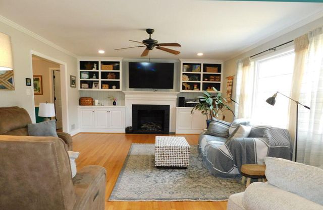 2007 Darlington RD, Roanoke, VA 24018