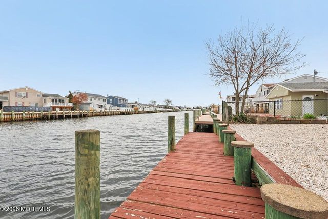 232 Montclair Road S, Barnegat, NJ 08005