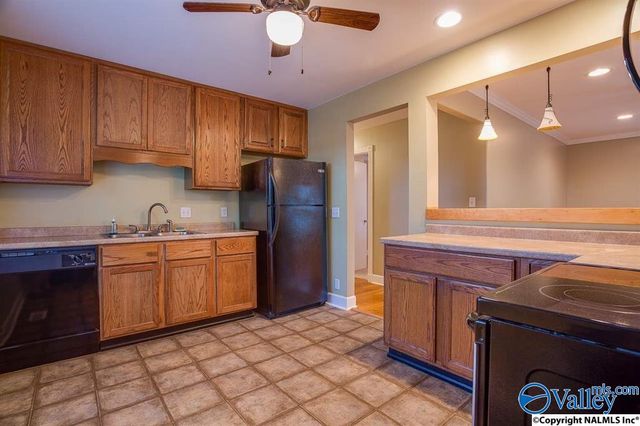 4306 NW Cloverdale Drive, Huntsville, AL 35805