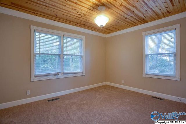 4306 NW Cloverdale Drive, Huntsville, AL 35805