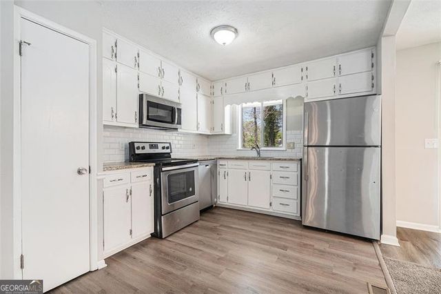 4590 CEDAR RIDGE Trail, Stone Mountain, GA 30083
