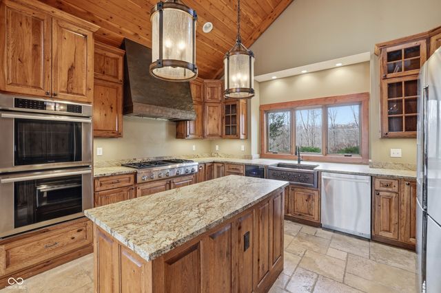 4568 State Road 135 S, Nashville, IN 47448