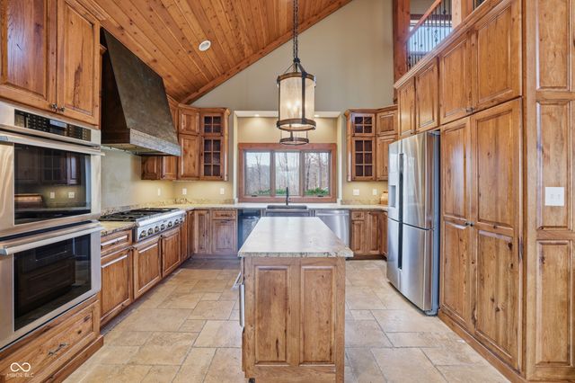 4568 State Road 135 S, Nashville, IN 47448