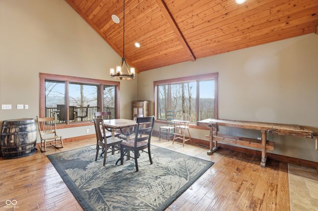 4568 State Road 135 S, Nashville, IN 47448