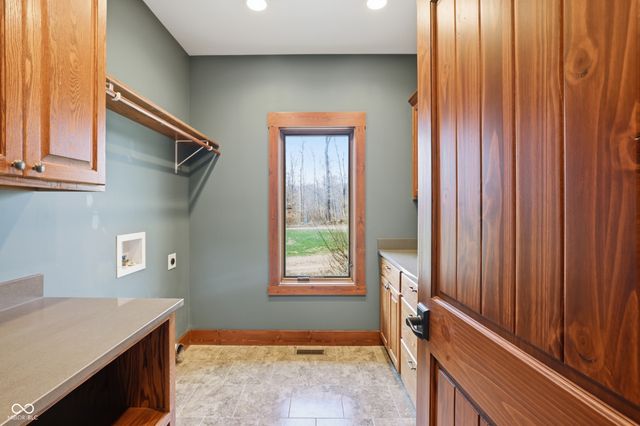 4568 State Road 135 S, Nashville, IN 47448