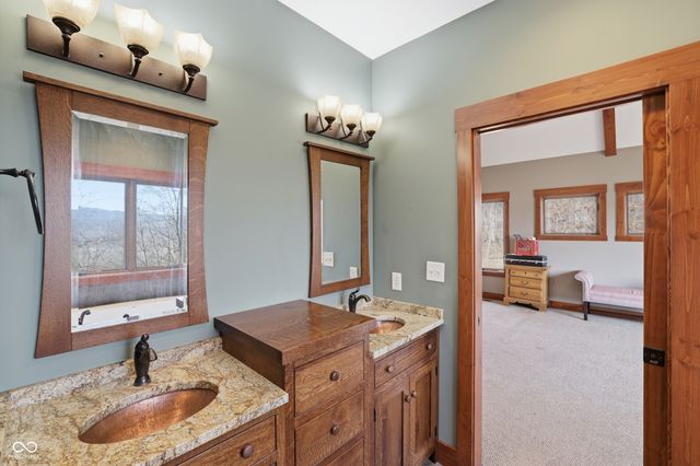 4568 State Road 135 S, Nashville, IN 47448