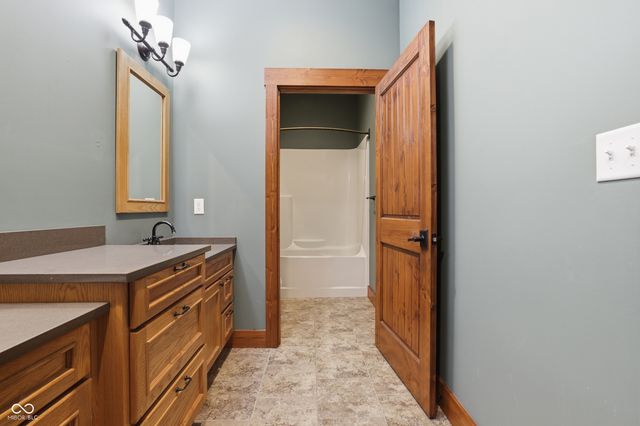 4568 State Road 135 S, Nashville, IN 47448