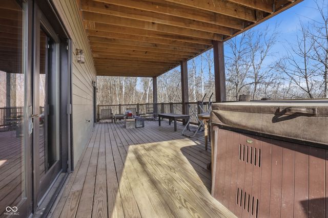 4568 State Road 135 S, Nashville, IN 47448