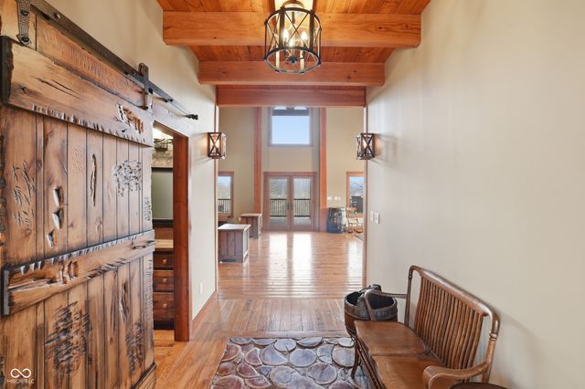 4568 State Road 135 S, Nashville, IN 47448