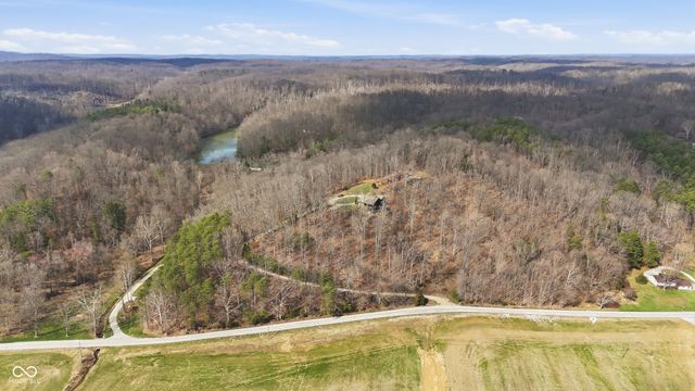 4568 State Road 135 S, Nashville, IN 47448