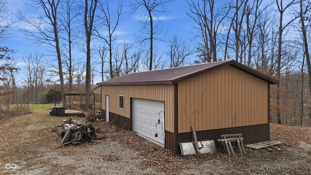 4568 State Road 135 S, Nashville, IN 47448
