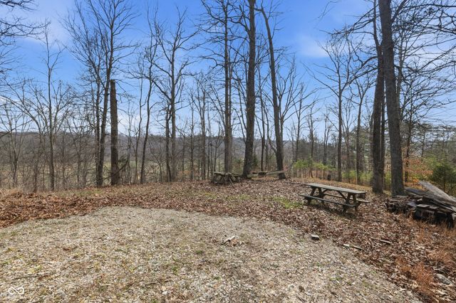 4568 State Road 135 S, Nashville, IN 47448