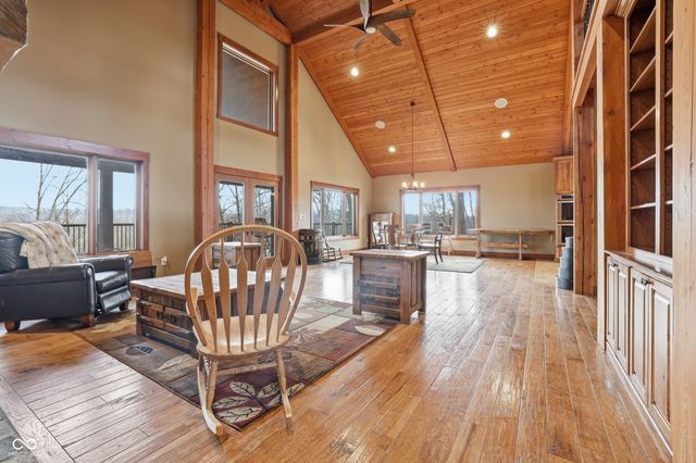 4568 State Road 135 S, Nashville, IN 47448